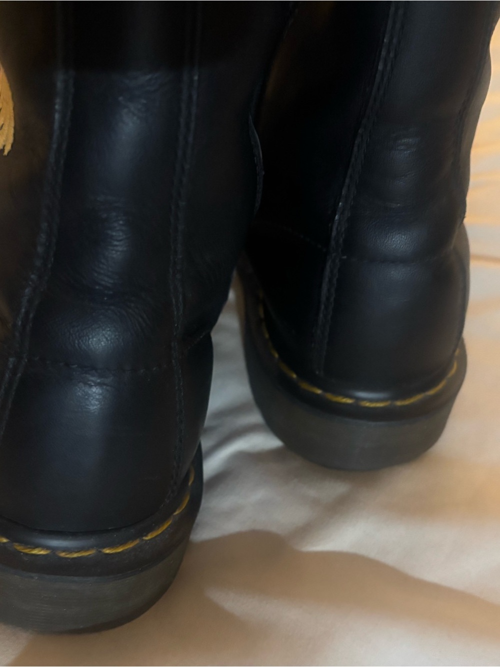Dr martens angle wings boots women’s US 10 - Picture 6 of 6